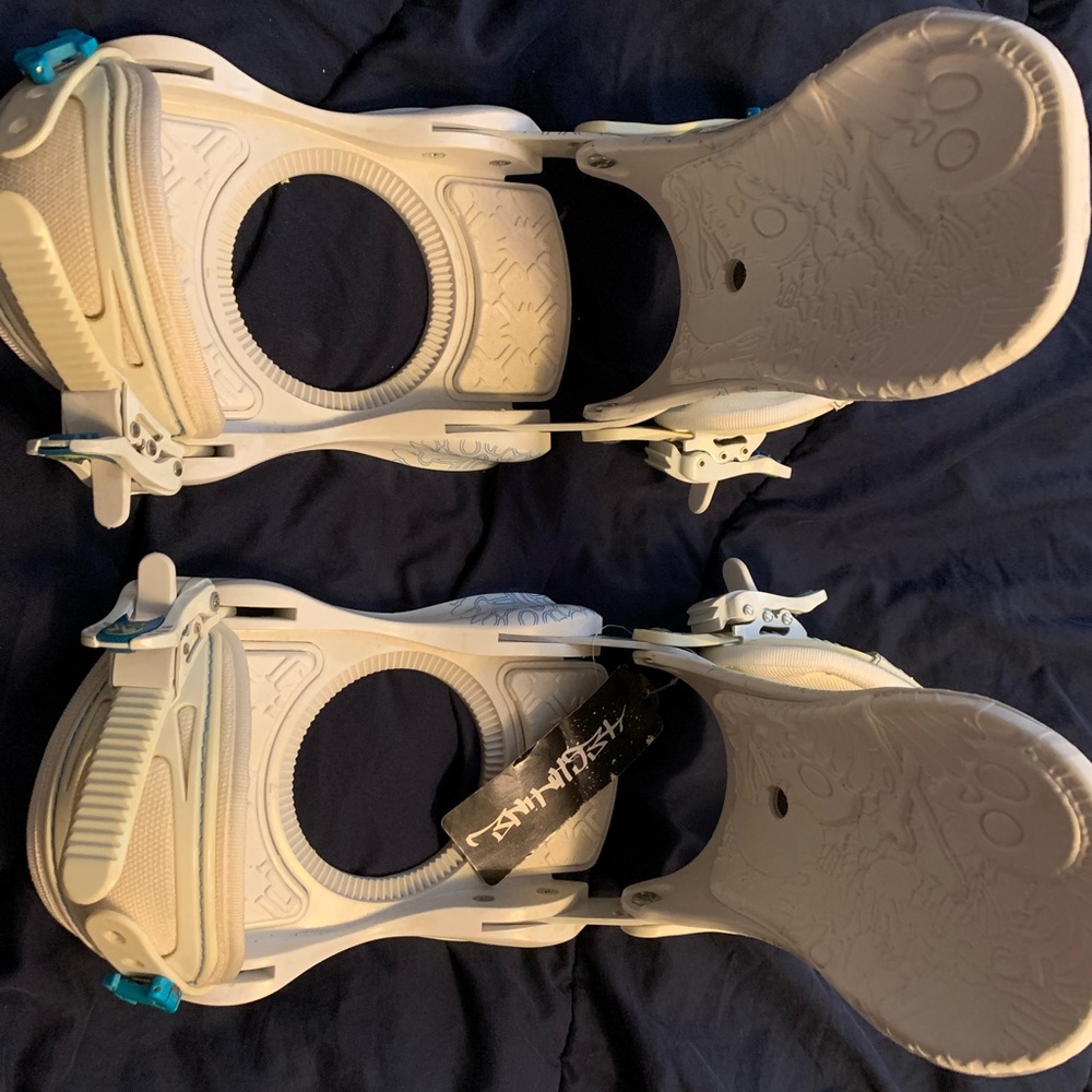 Technine women’s snowboard bindings